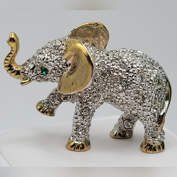 Elephant Rhinestone Green Eye Brooch Gold-tone - Picture 3 of 9